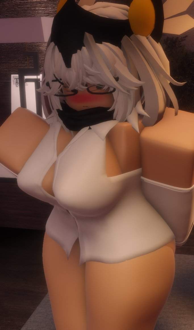 roblox, hot, 683x1159, 0.9MB, png